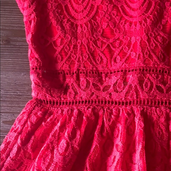 H&M red lace dress size6 - Picture 5 of 8